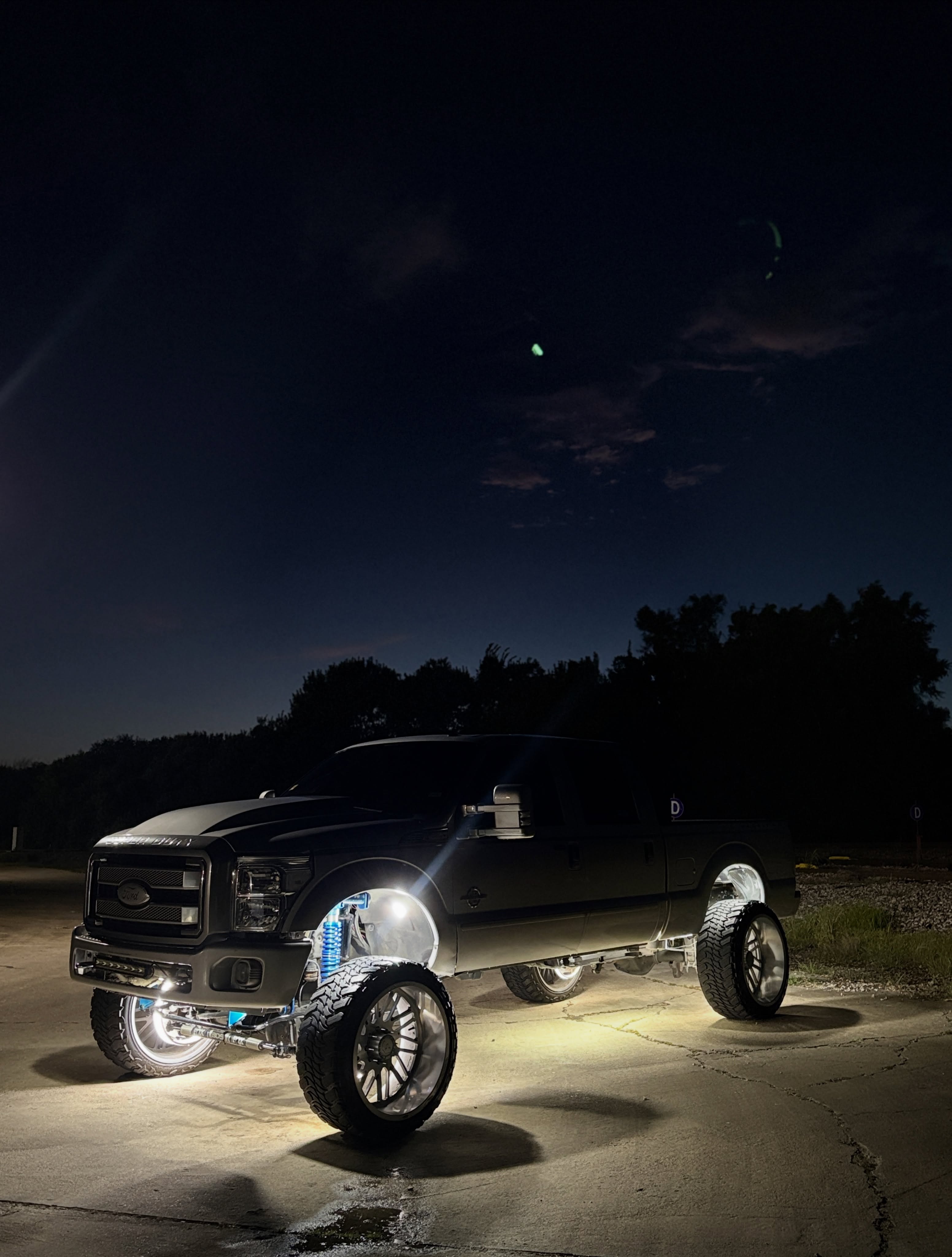 Lifted Ford — Night showcase